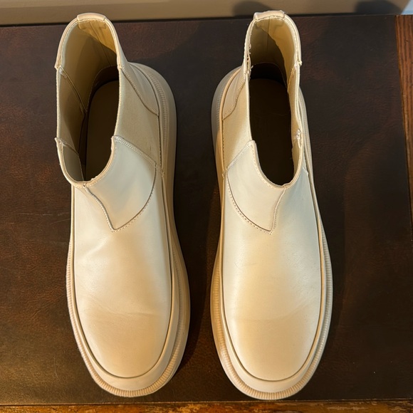 NEW & UNWORN - Zara Man ‘moonboot’ style high-tops - unused film shoot spares - Picture 6 of 13